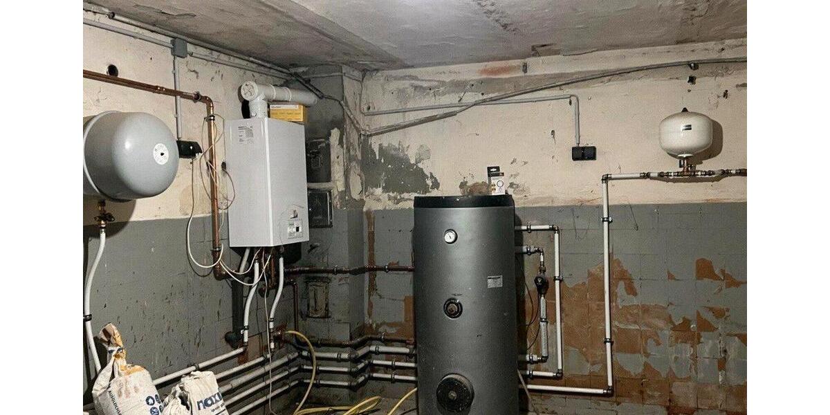 Einfamilienhaus Weißenfels - 8 Zimmer, 200 m&sup2;, 200.000&euro; | Angebot:26821685