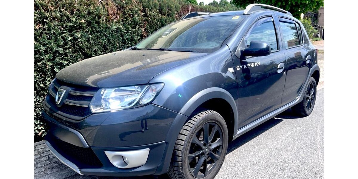Dacia Sandero 95.500 km 8.740 &euro; Königsbrück bei Dresden 01936