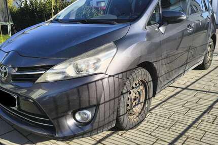 Toyota Verso 231.000 km 4.600 &euro; Pfaffenhofen a.d.Roth, M 89284
