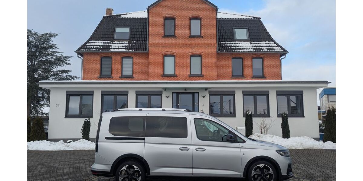 Ford Grand Tourneo 16.572 km 34.950 &euro; Rotenburg 36199