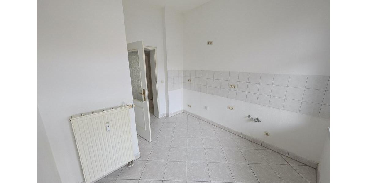 Erdgeschoßwohnung Zwickau - 3 Zimmer, 65 m&sup2;, 400&euro; | Angebot:25000358