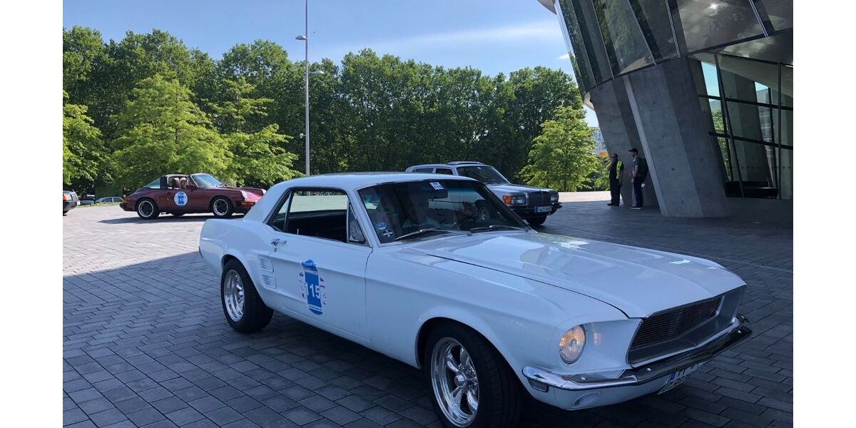 Ford Mustang 999.999 km 49.000 &euro; Eisingen 75239