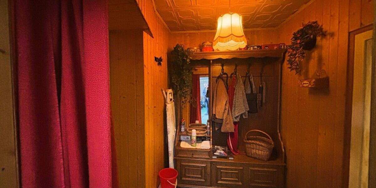 geräumiges Stadthaus mit Zufahrt und 3 Garagen im Zentrum von Penzlin 7 zimmer