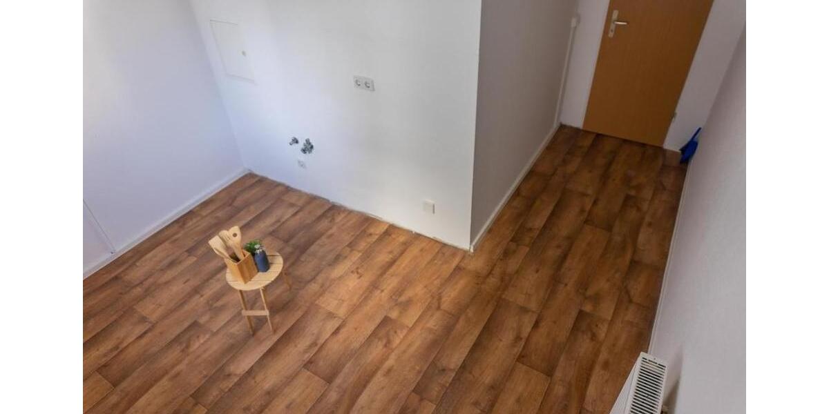 Etagenwohnung Chemnitz Klaffenbach - 4 Zimmer, 90 m&sup2;, 450&euro; | Angebot:26682545