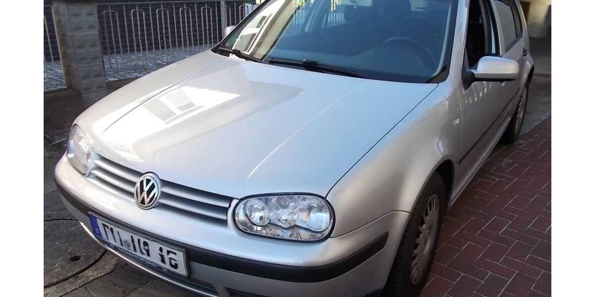VW Golf 115.000 km 850 &euro; Beelitz 14547