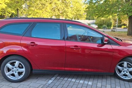 Ford Focus 76.000 km 8.150 &euro; Worms 67549
