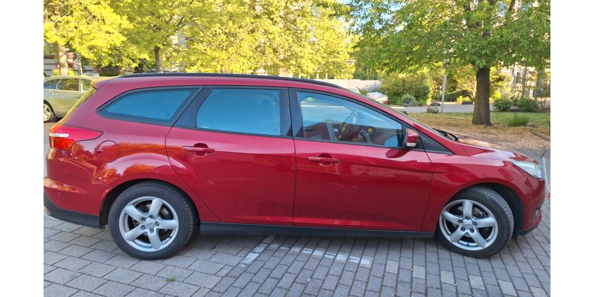 Ford Focus 76.000 km 8.150 &euro; Worms 67549