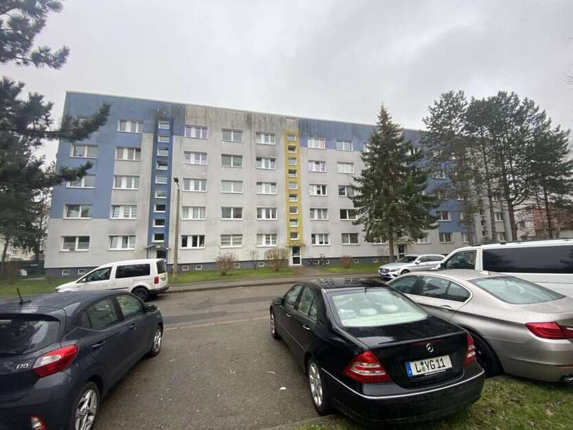 Wohnung zum Mieten in Borna 387,76 € 74 m²