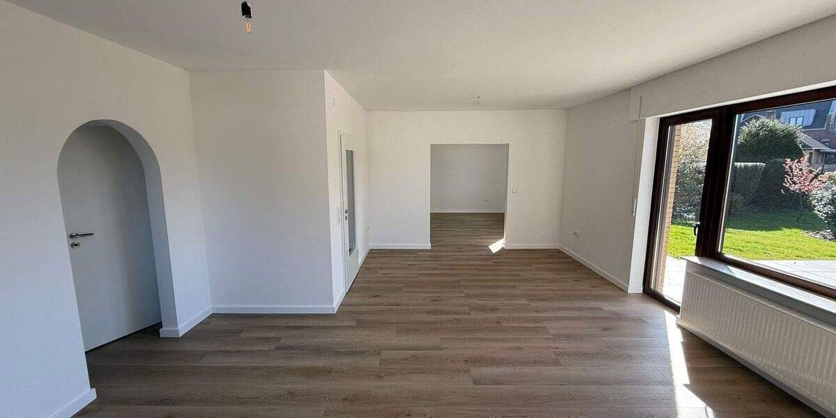 Einfamilienhaus Weyhe Leeste - 4 Zimmer, 140 m&sup2;, 1.400&euro; | Angebot:26291377