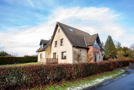 Haus Bohmte / Herringhausen Herringhausen - 7 Zimmer, 247 m&sup2;, 325.000&euro; | Angebot:25278987