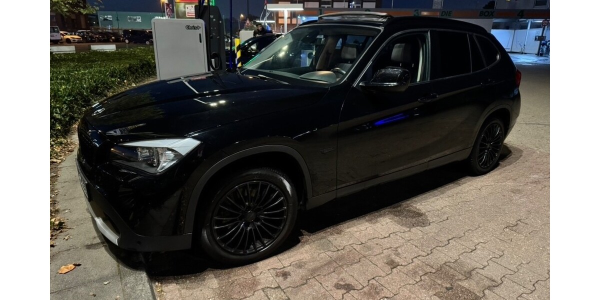 BMW X1 205.000 km 9.999 &euro; Düsseldorf 40213