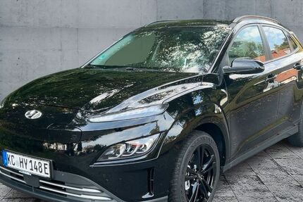 Hyundai KONA 28.380 km 29.388 &euro; Plauen 08527
