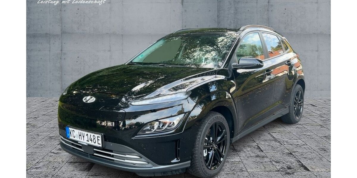 Hyundai KONA 28.380 km 29.388 &euro; Plauen 08527