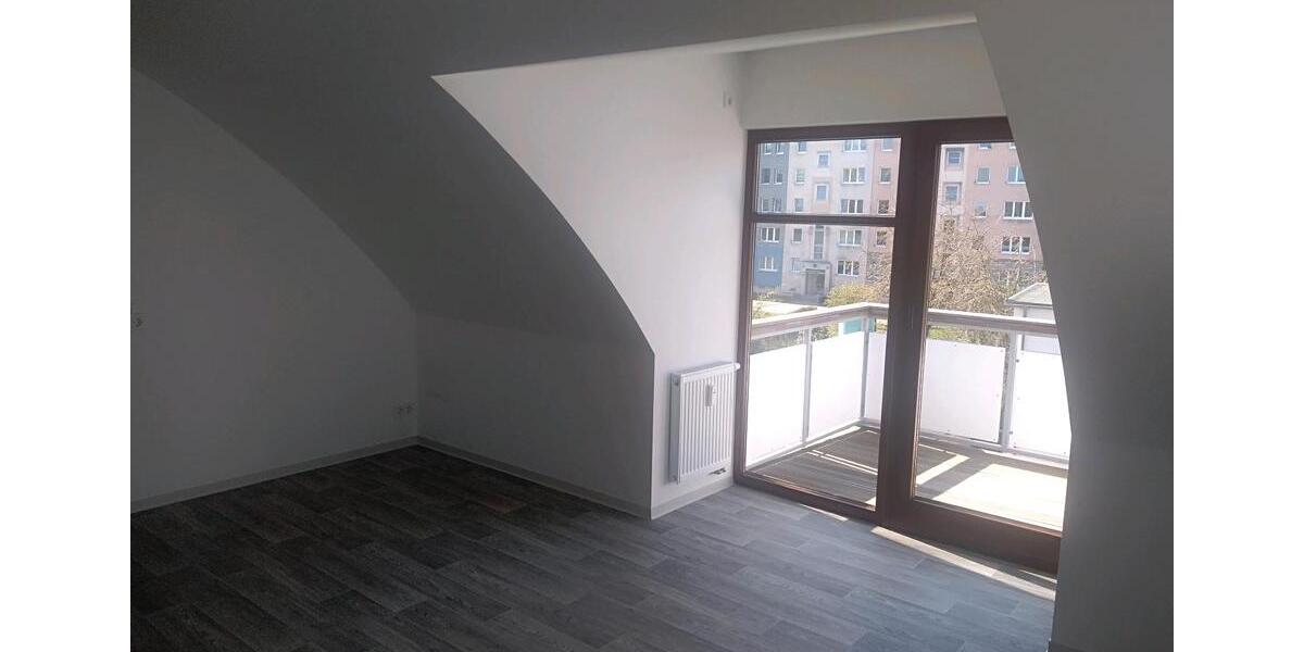 Dachgeschoßwohnung Freiberg - 2 Zimmer, 53 m&sup2;, 92.000&euro; | Angebot:25800341