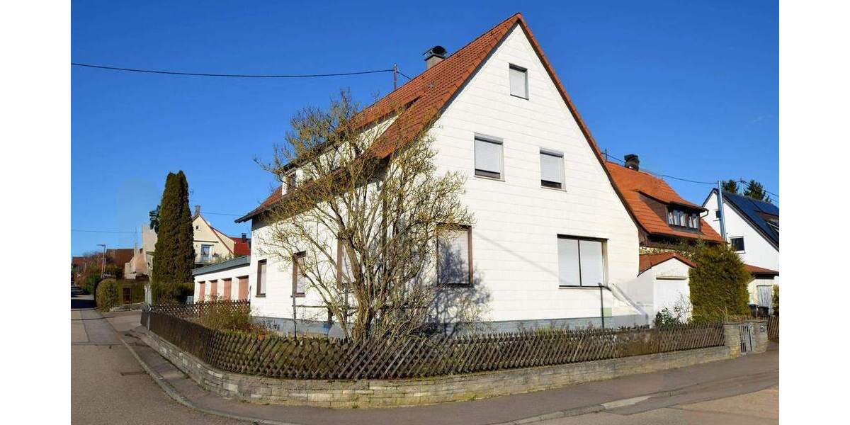 Mehrfamilienhaus, Wohnhaus Rutesheim - 7 Zimmer, 178 m&sup2;, 590.000&euro; | Angebot:25427685