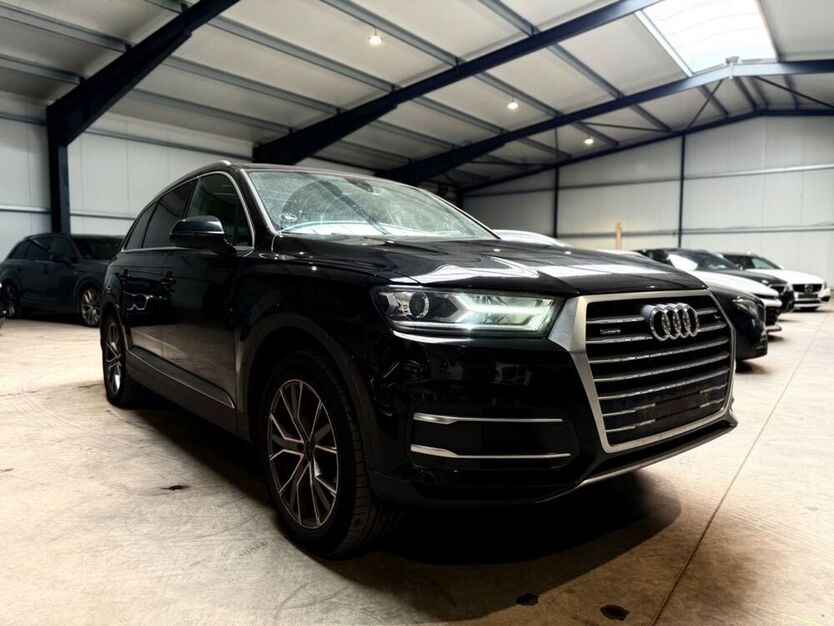 Q7