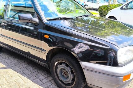 VW Golf 240.000 km 790 &euro; Lügde 32676