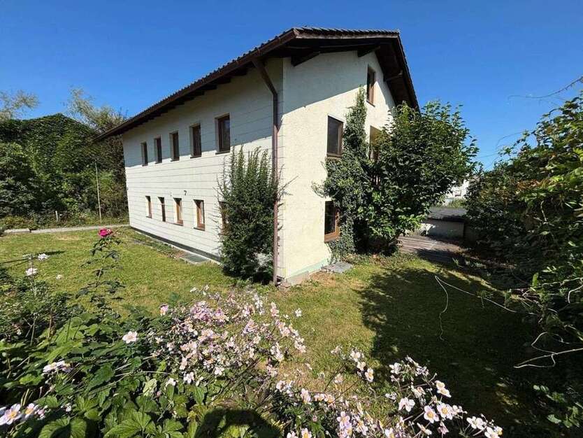 Haus zum Kaufen in Traunstein 900.000 € 267.97 m² 11 zimmer