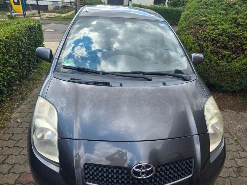 Toyota Yaris 108.095 km 1.950 € Delitzsch 04509
