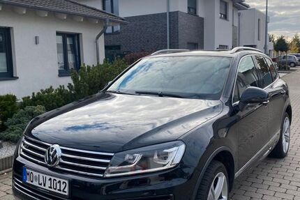 VW Touareg 161.397 km 22.500 € Wesel 46487