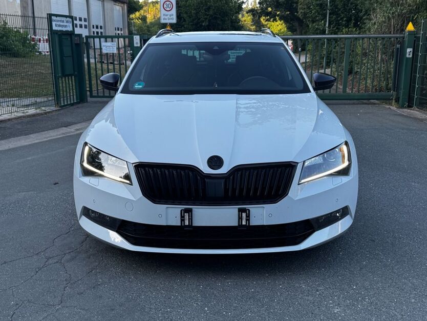 Skoda Superb 157.000 km 18.899 € Naila 95119