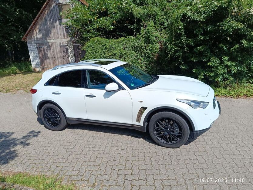 INFINITI FX 190.000 km 12.900 € Kakenstorf 21255