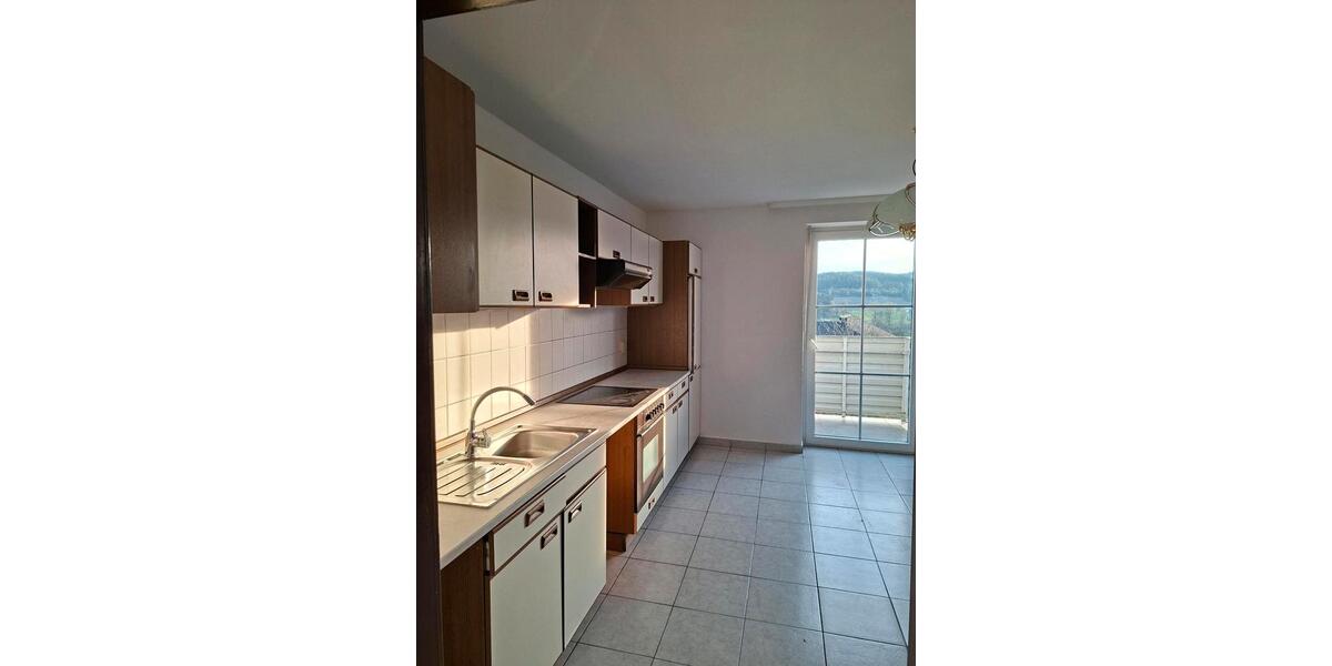 Dachgeschoßwohnung Schwarzhofen - 5 Zimmer, 120 m&sup2;, 750&euro; | Angebot:26200791