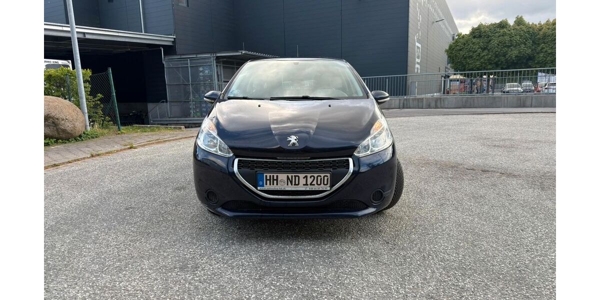 Peugeot 208 115.640 km 5.000 &euro; Bad Oldesloe 23843