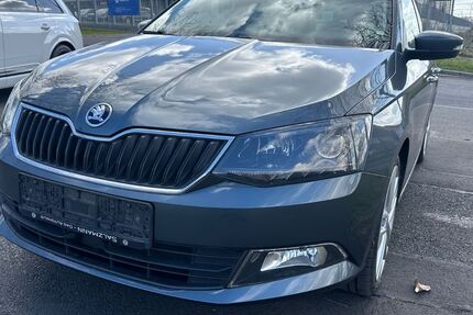 Skoda Fabia 122.000 km 9.999 &euro; Kassel 34123