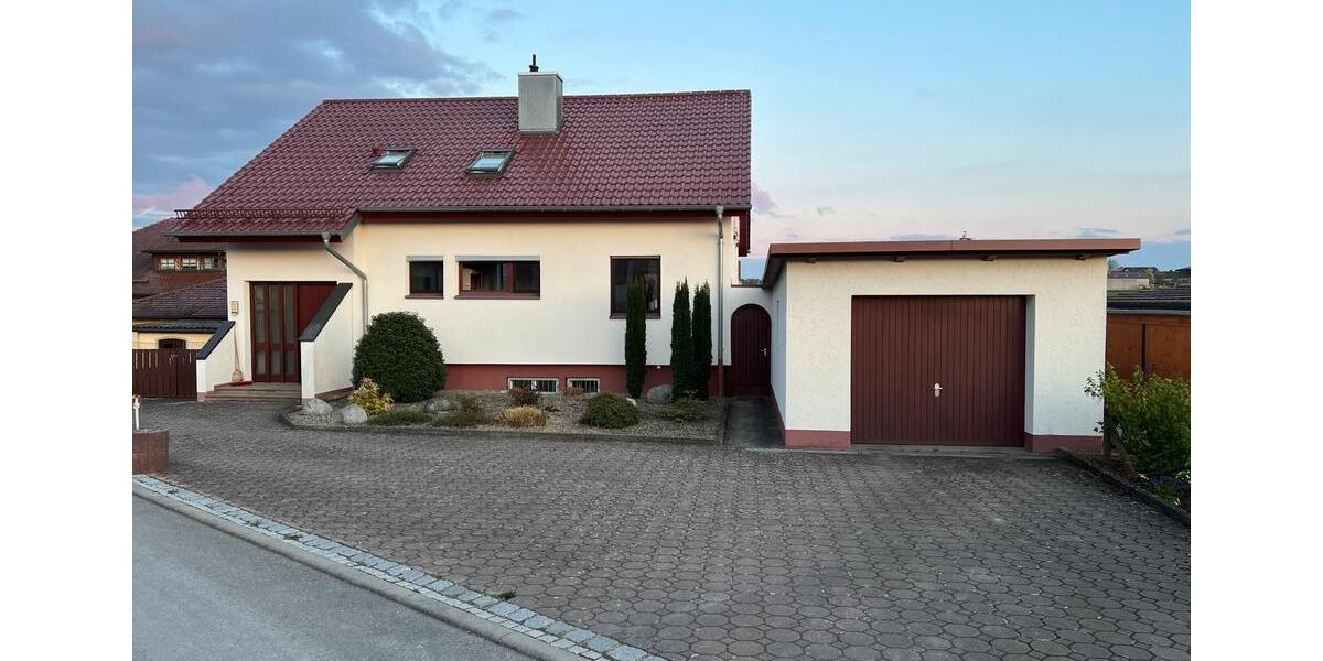 Einfamilienhaus Mittelbiberach - 5.5 Zimmer, 140 m&sup2;, 1.500&euro; | Angebot:26305673