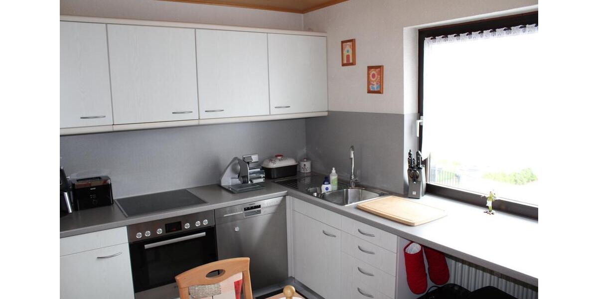 Provisionsfreie helle 4-Zimmer-ETW (1. OG) in Top-Lage 4 zimmer