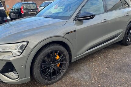 Audi e-tron 177.550 km 29.900 &euro; Ahausen (ehem. TÜV Gelände) 27367