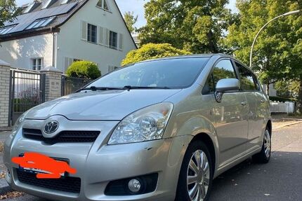 Toyota Corolla Verso 243.000 km 2.400 &euro; Berlin 13627