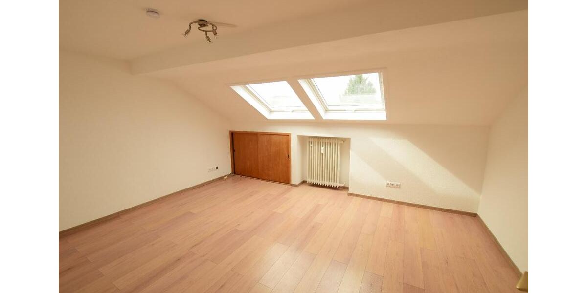 Dachgeschoßwohnung Koblenz Horchheim - 3 Zimmer, 65 m&sup2;, 700&euro; | Angebot:26435810