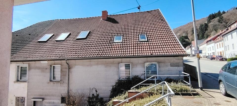 Doppelhaushälfte Tholey - 6 Zimmer, 130 m&sup2;, 54.000&euro; | Angebot:26324988