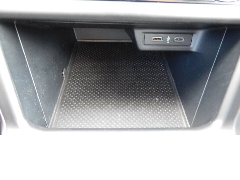 VW Taigo 1.0 TSI BMT Klima LED Navi 27.600 km 16.990 € Vordorf 38533