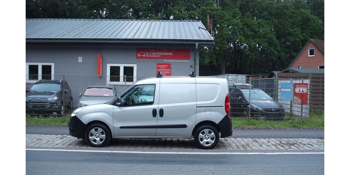 Opel Combo 112.425 km 7.399 &euro; Loxstedt-Hahnenknoop 27612