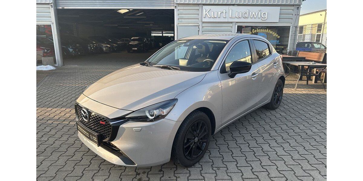 Mazda 2 8.074 km 16.990 &euro; Halle 06126