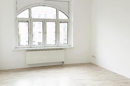 Wohnung Riesa - 2 Zimmer, 73 m&sup2;, 395&euro; | Angebot:26400675
