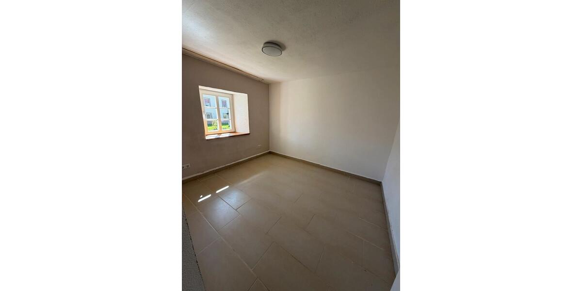 Bauernhaus, Landhaus Rittersdorf - 9 Zimmer, 149 m&sup2;, 980&euro; | Angebot:26088854