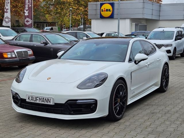 Porsche Panamera 82.000 km 78.890 € Berlin 12247