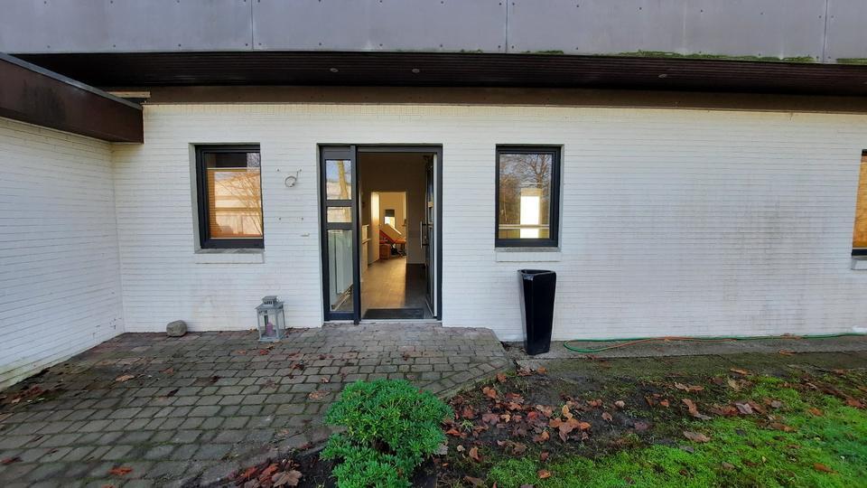 Praxis-Bürofläche 105qm, FL-Süd ab 01.09.2025