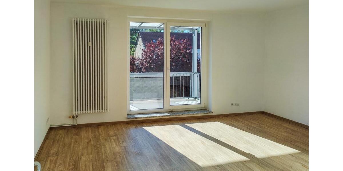 4 ZKB mit Balkon + Einbauküche im 4-Familienhaus in ruhiger Lage 4 zimmer