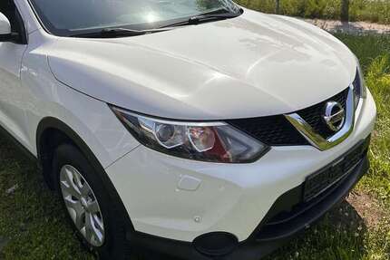 Nissan Qashqai 99.989 km 10.700 € Berlin 13057