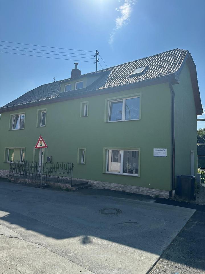 Saniertes Einfamilienhaus mit EinliegerWohnung und großer Werksta