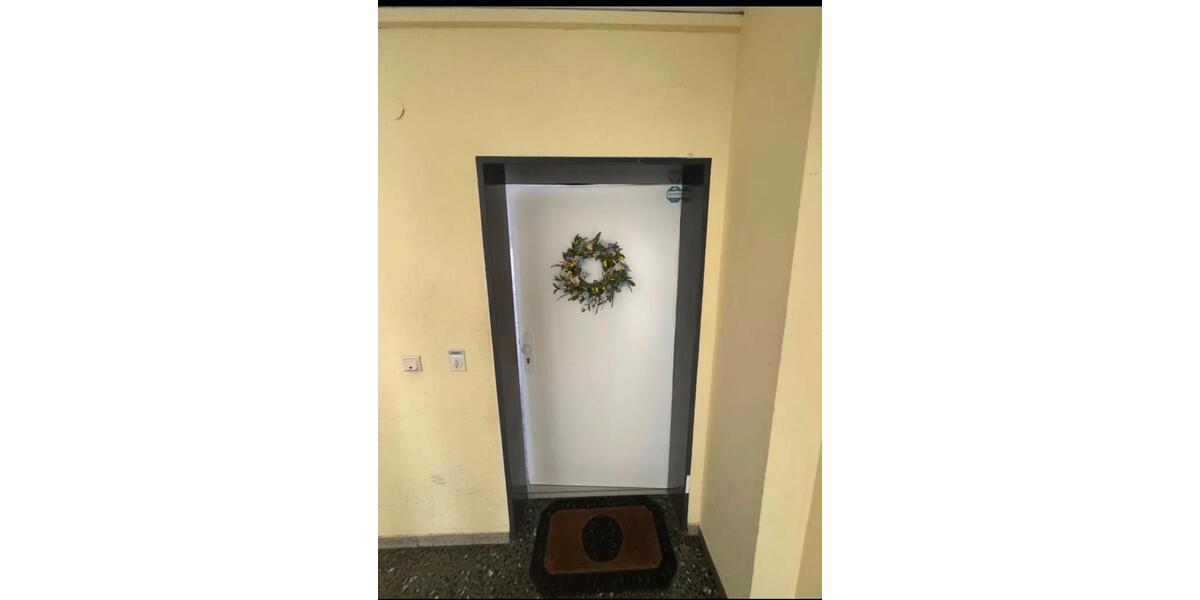 Erdgeschoßwohnung Bergisch Gladbach - 2 Zimmer, 65 m&sup2;, 220.000&euro; | Angebot:24732767