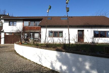Provisionsfrei* Großzügiges Haus mit großem Grundstück - Haus Kirchdorf | Angebot:26469860