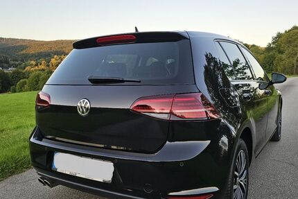 VW Golf 128.000 km 13.299 € Grainet 94143
