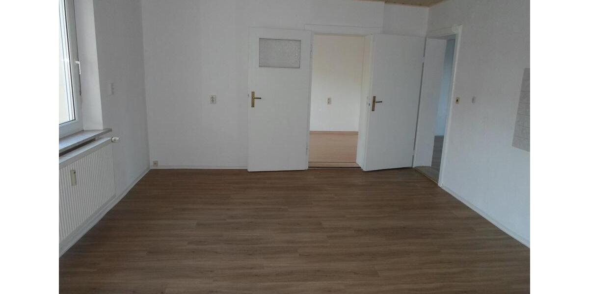 3 Raum Wohnung sowie Wohnküche 3 zimmer