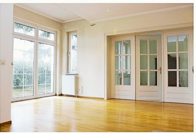 Villa Bergen - 10.5 Zimmer, 352 m&sup2;, 1.950&euro; | Angebot:26072921